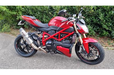 DUCATI STREETFIGHTER