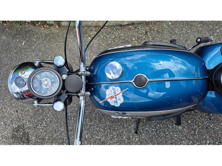 BSA A65 THUNDERBOLT SUPERBE ETAT MOTORS 54 