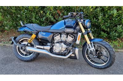 HYOSUNG GV 125 X BOBBER