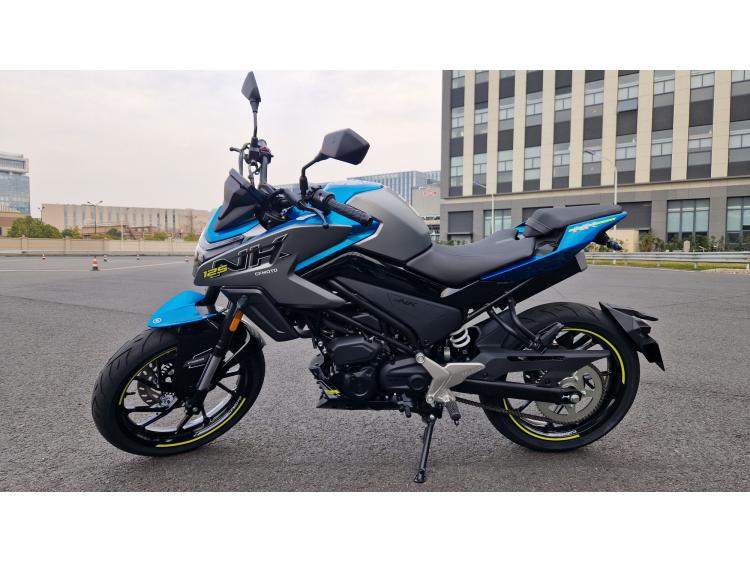 CF MOTO 125 NK DISPONIBLE MOTORS54 3699 € TTC