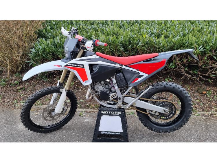 ENDURO FANTIC XE 125 MOTORS 54 