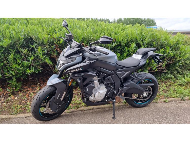 CF MOTO 675 NK 6499 €  MOTORS54 DISPONIBLE !!