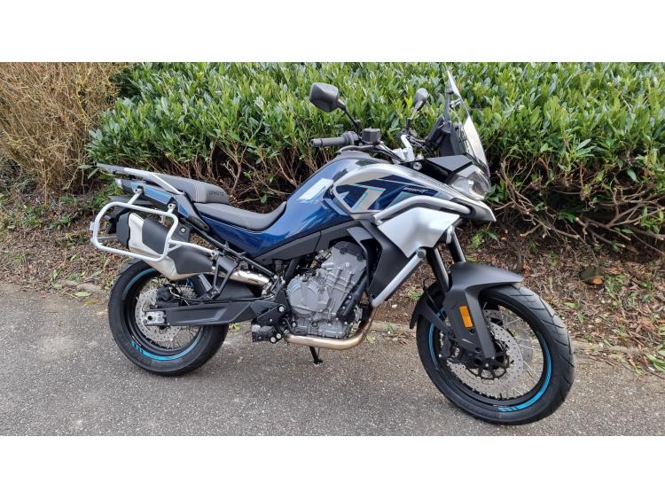 CF MOTO 800 MT Sport 7999 € TTC DISPONIBLE MOTORS 54 