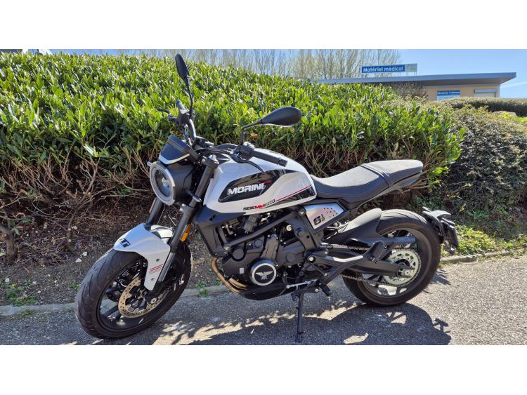 MOTO MORINI SEIEMMEZZO A2 OU A3  STR 650 MOTORS 54