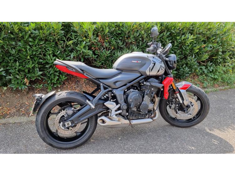 TRIUMPH TRIDENT 660 A2 MOTORS 54 