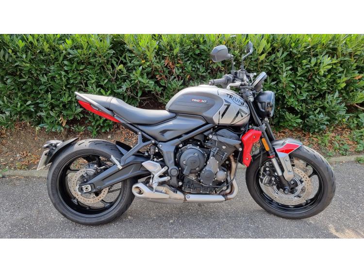 TRIUMPH TRIDENT 660 A2 MOTORS 54 