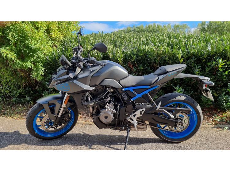 ROADSTER SUZUKI GSX-8S A2 MOTORS 54