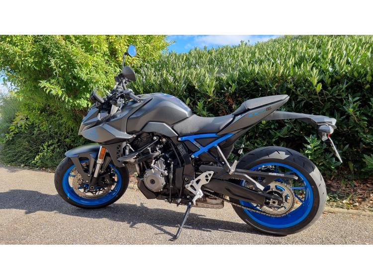 ROADSTER SUZUKI GSX-8S A2 MOTORS 54