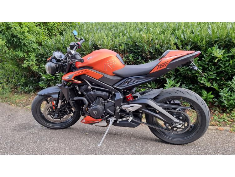 ROADSTER TRIUMPH STREET TRIPLE 765 R MOTORS 54