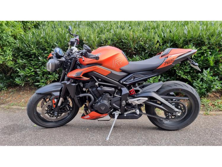 ROADSTER TRIUMPH STREET TRIPLE 765 R MOTORS 54