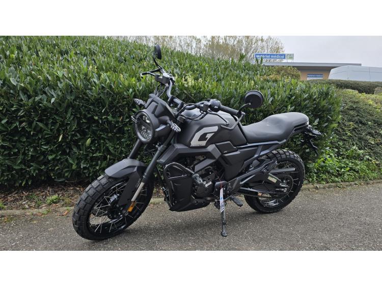 MOTO ROADSTER ZONTES 125 GK MOTORS54