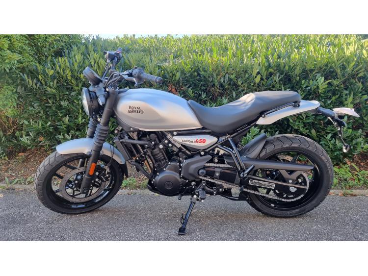 ROYAL ENFIELD GUERILLA 450 SMOKE SILVER MOTORS 54