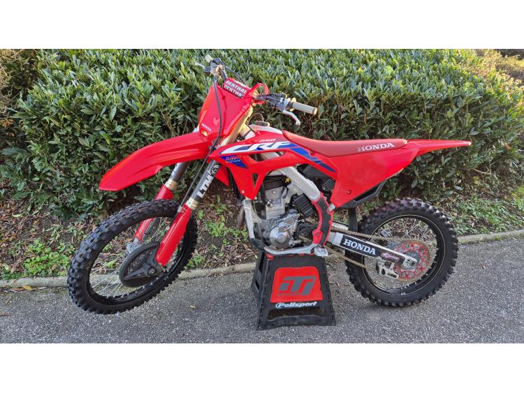 HONDA CRF250 MODELE 2024 MOTORS 54 