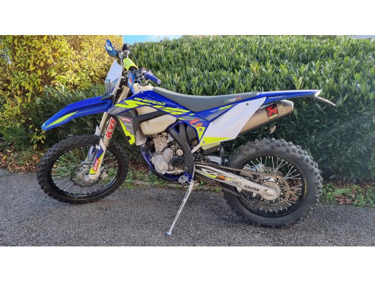 ENDURO SHERCO SEF-R 300 FACTORY 2022 MOTORS 54 à partir de 165.18€/ mois sur 60 mois 