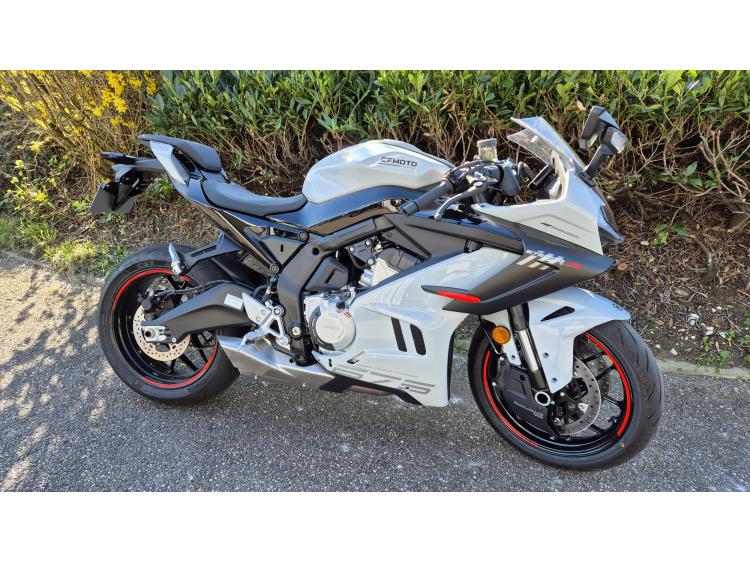 CF MOTO 675 SR R NOUVEAUTE MOTORS54 