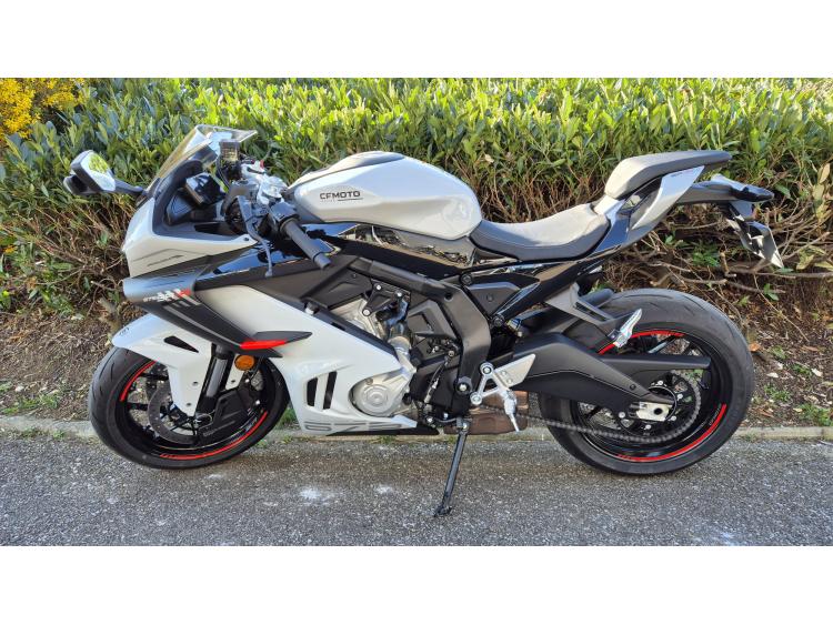 CF MOTO 675 SR R NOUVEAUTE MOTORS54 