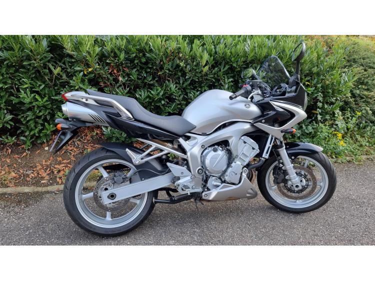 YAMAHA FZ6-S MOTORS 54