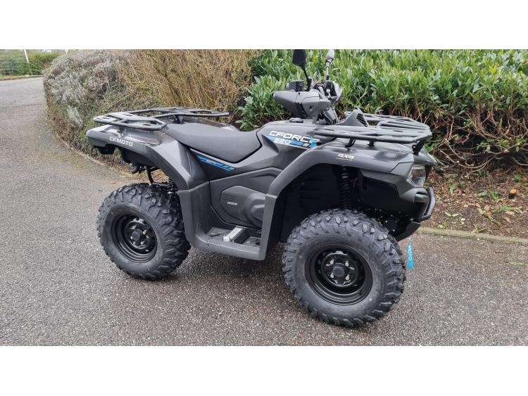 QUAD CF MOTO CFORCE 520 COURT 