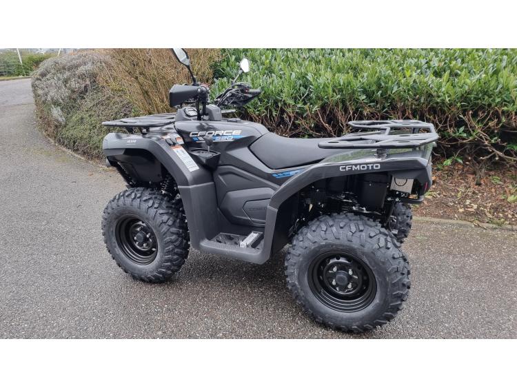 QUAD CF MOTO CFORCE 520 COURT 